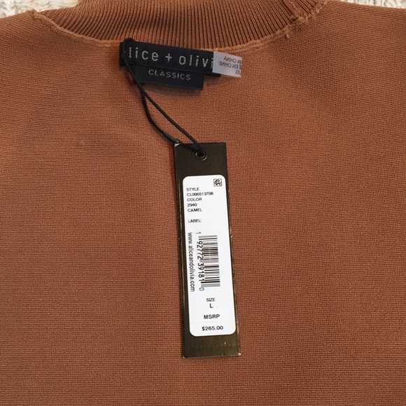 Alice + Olivia turtleneck top (L) NWT - Picture 2 of 6